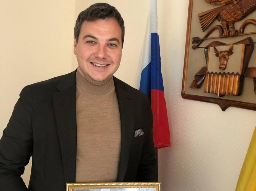 В преддверии 23 февраля Министерство обороны Российской Федерации наградило грамотой Петра Геннадьевича Попова